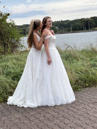 Brautkleider für sie und sie